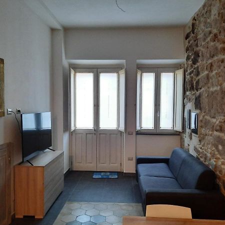 Appartamento Su Palazzina Storica In Centro A SantʼAntìoco Exterior foto